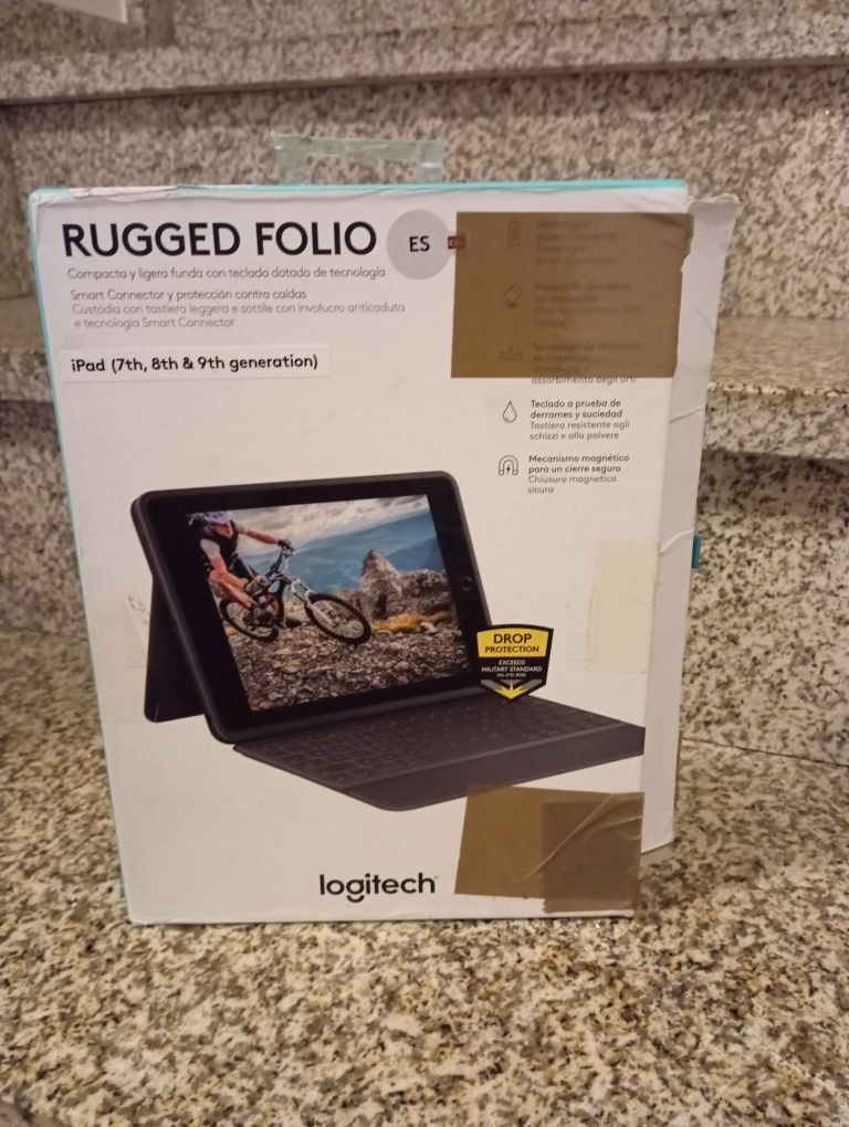 Capa Ipad Rugged Folio com teclado