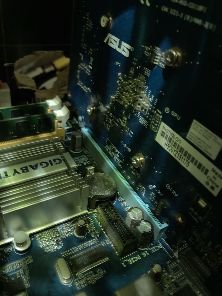 Komputer stacjonarny asus gt1030