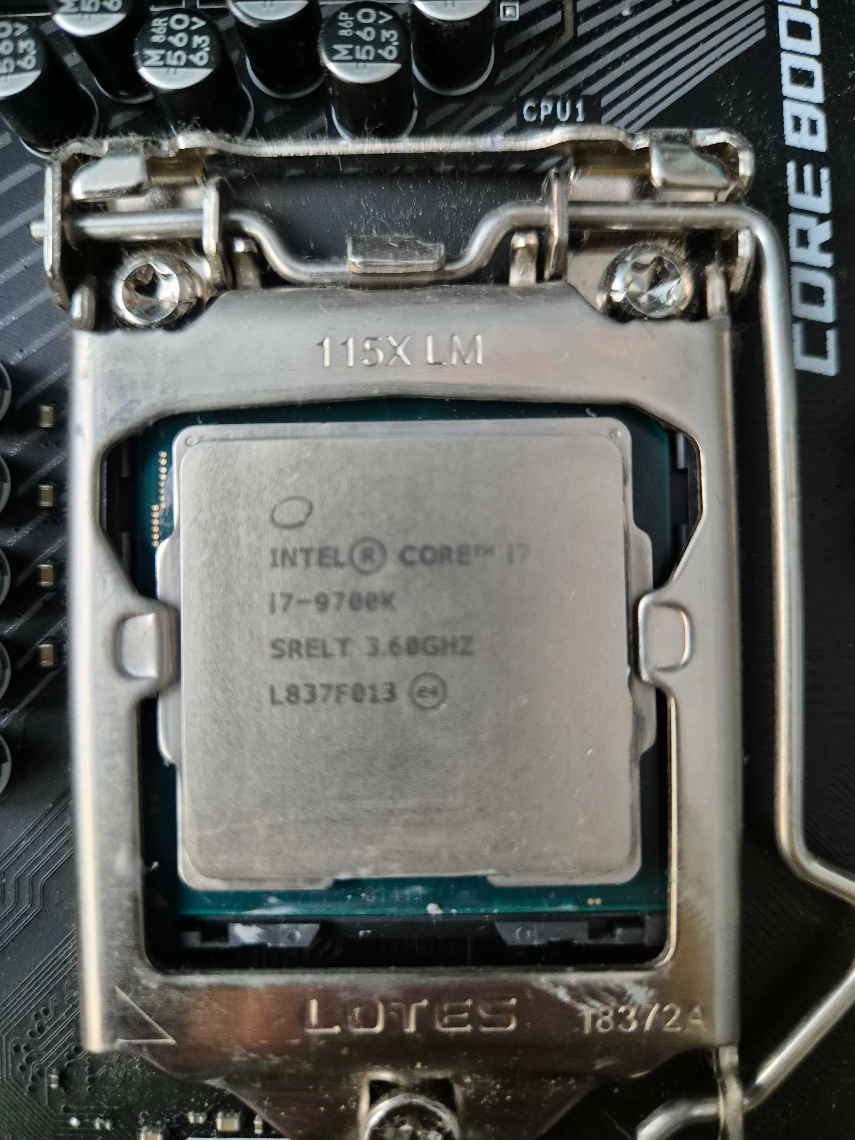 Процесор Intel Core i7-9700K 3.6GHz / 8GT / s / 12MB  s1151 BOX