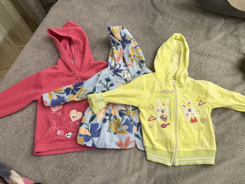 Віддам речі на дівчинку