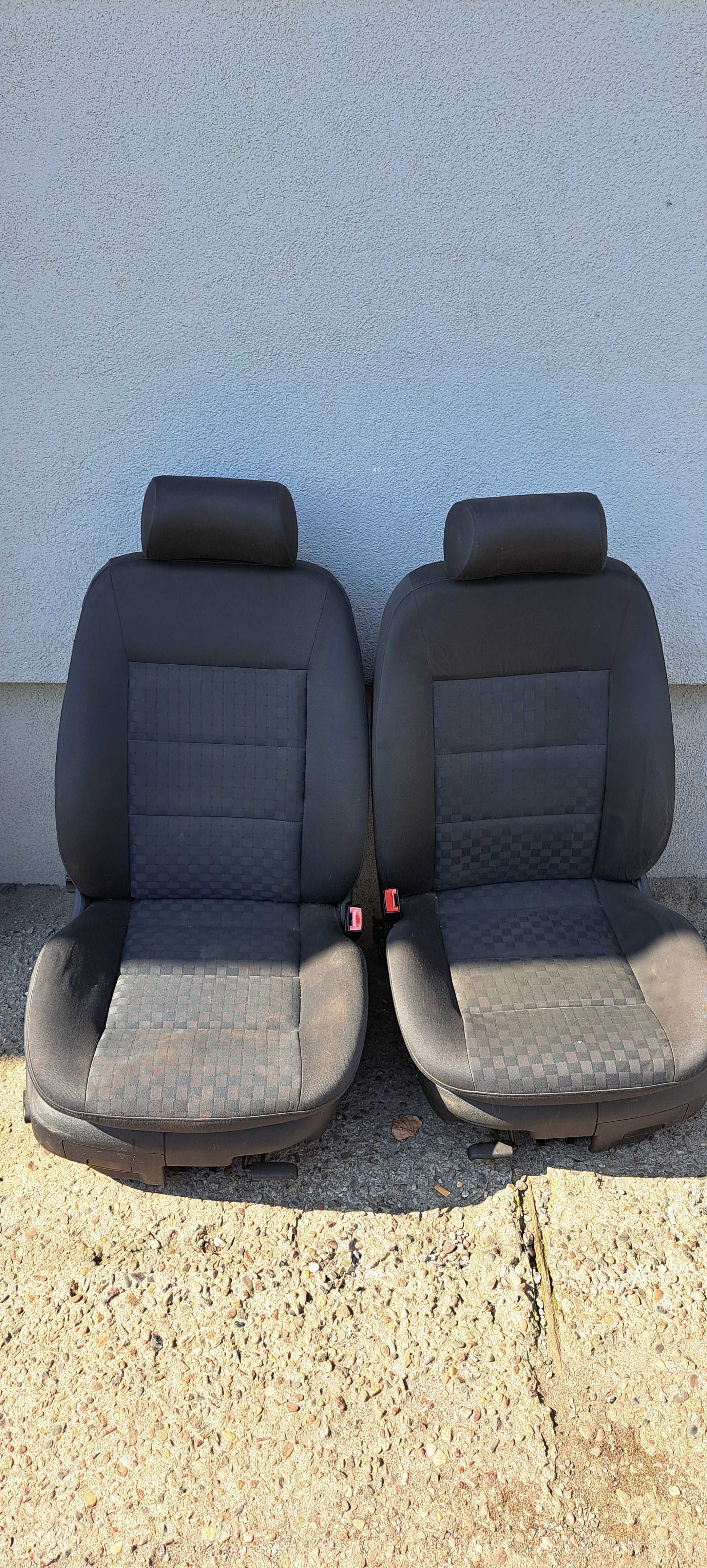 Fotele przednie Audi A6 C5 kpl