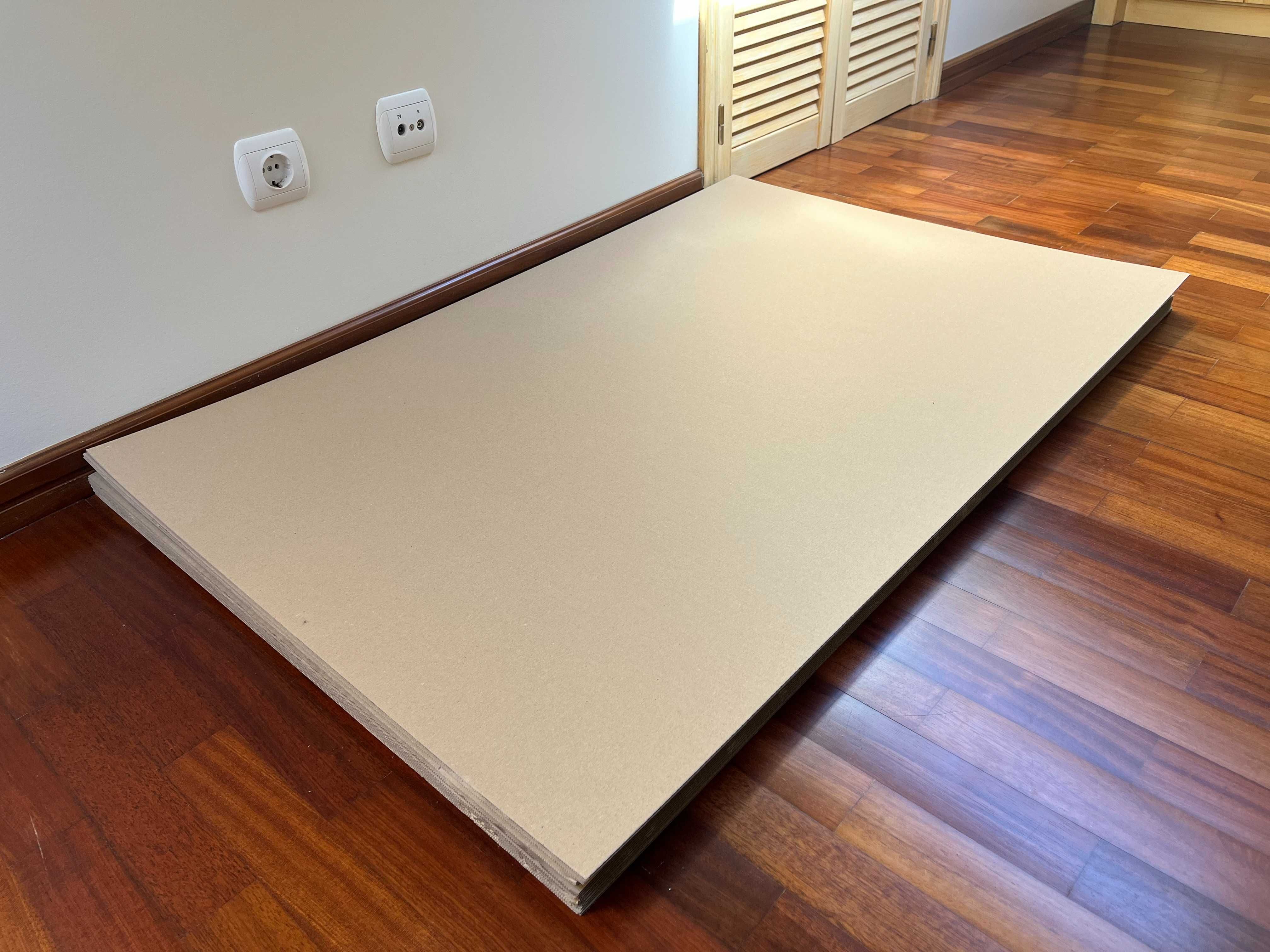 cartão placas  -> 1180 x 780 x 3 mm