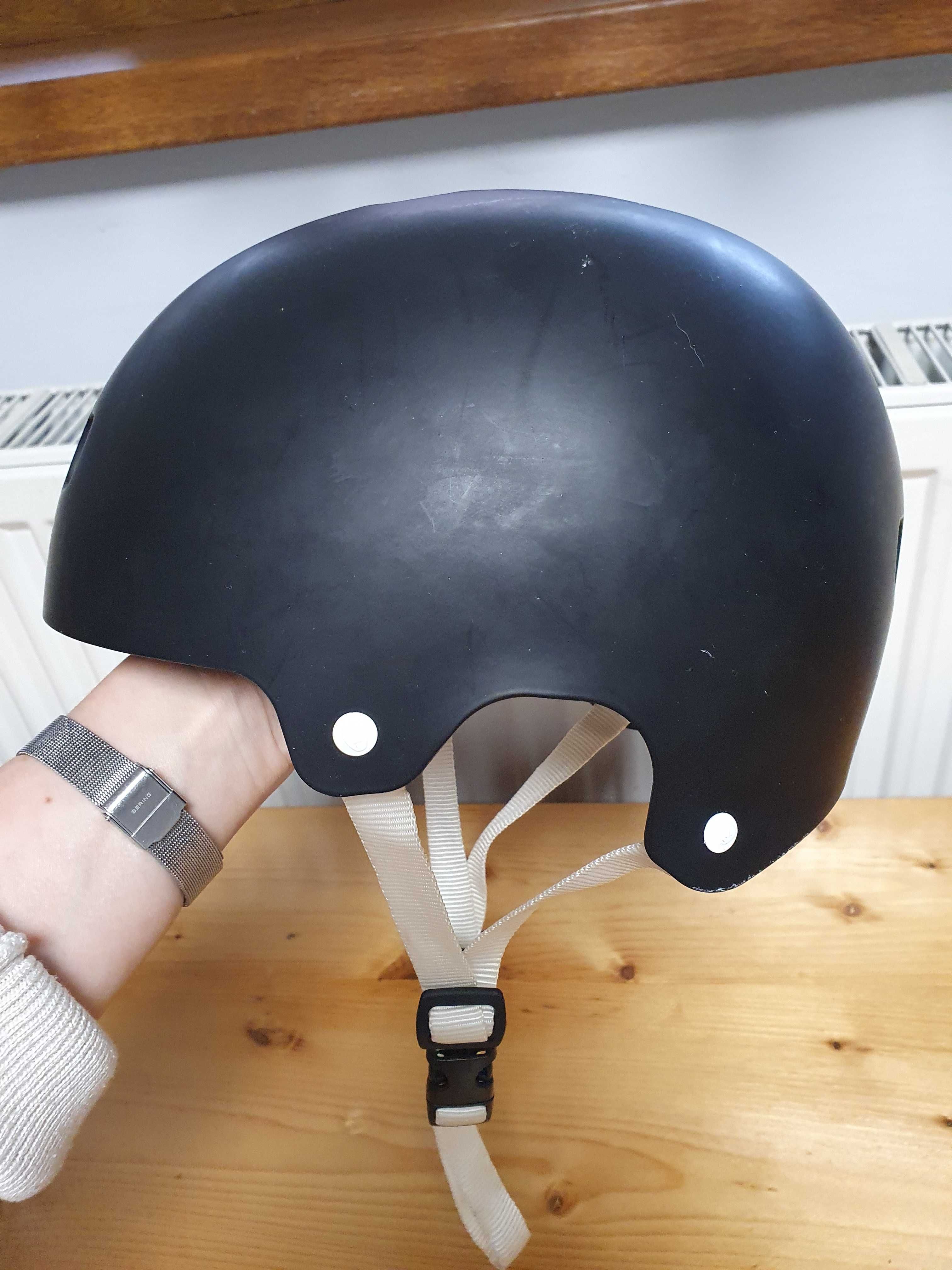 Kask rowerowy juniorski Bell