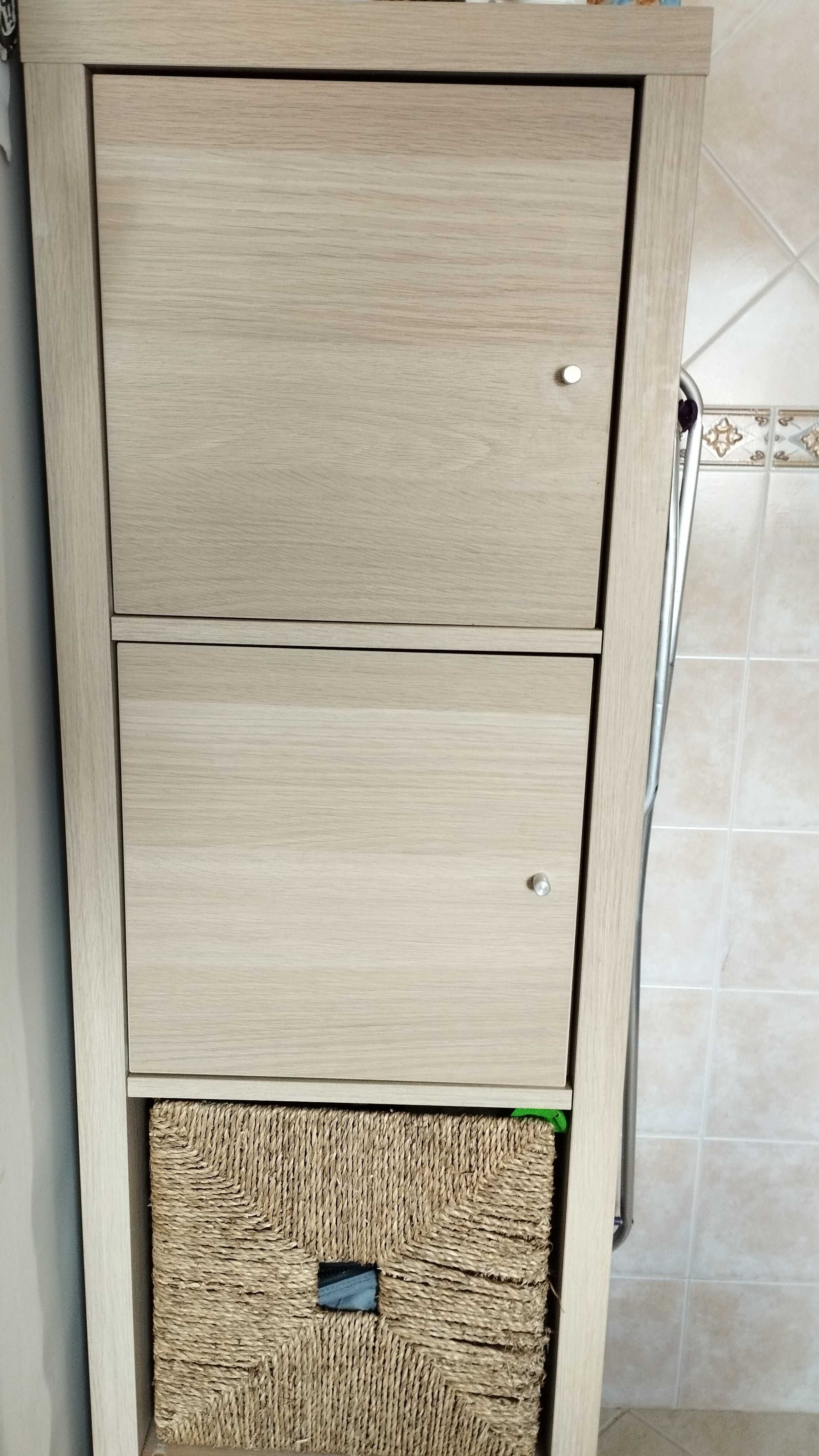 IKEA - Móvel Estante KALLAX + 2 Portas + 2 Cestos