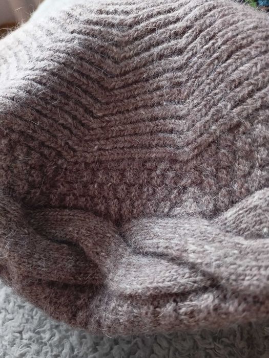 Beret Blue shadow.Angora 20%