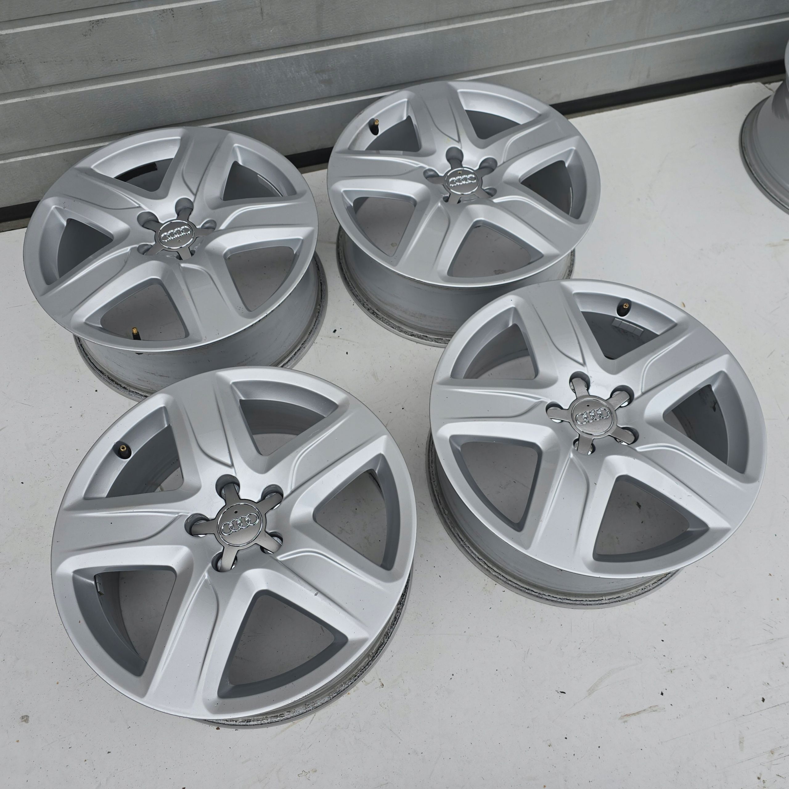 Audi A5 A6 C7 C8 S6 A7 A4 B8 B9 Q5 5x112 18'' ET38 7.0 4X
