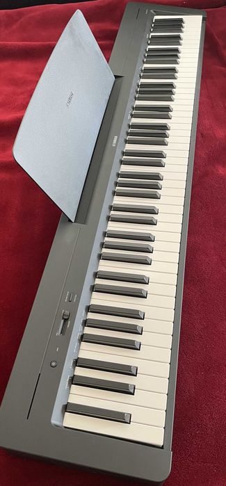 Teclado Yamaha P 145