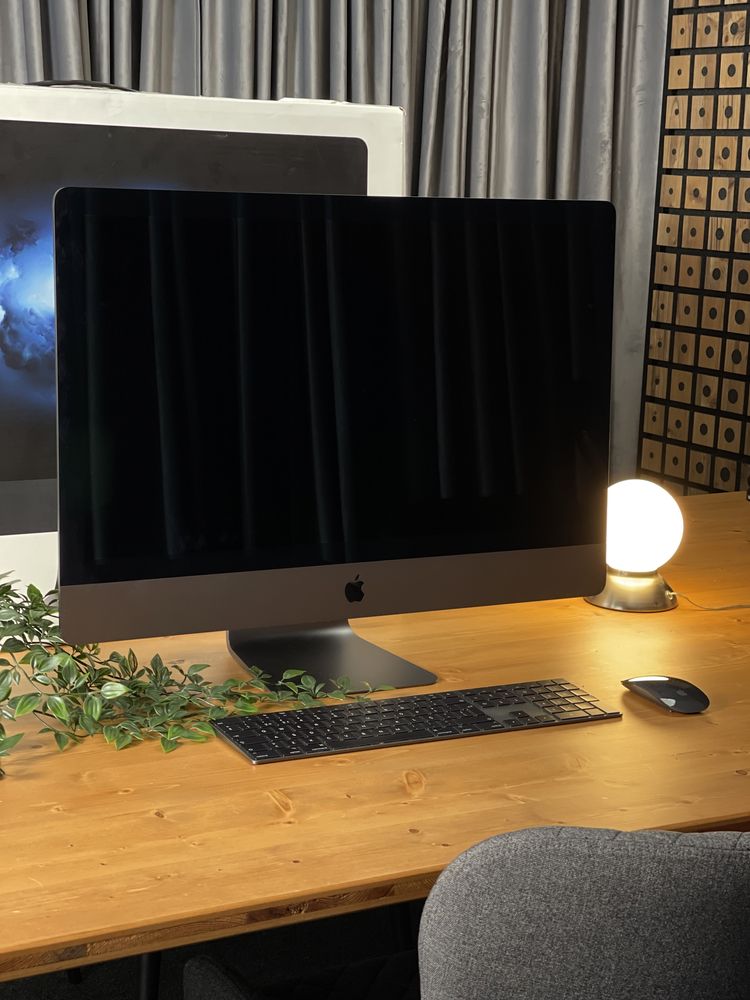 Apple iMac Pro - 27"