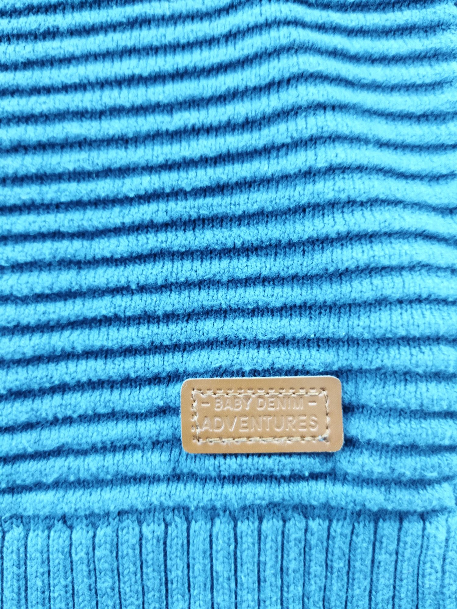 Sweter w prążki 80