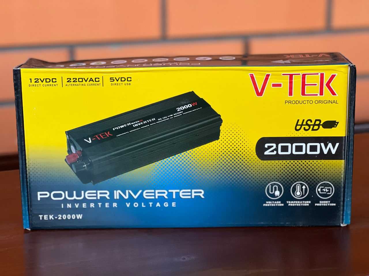 Инвертор • Преобразователь напряжения 12v-220v 2000W •Інвертор напруги