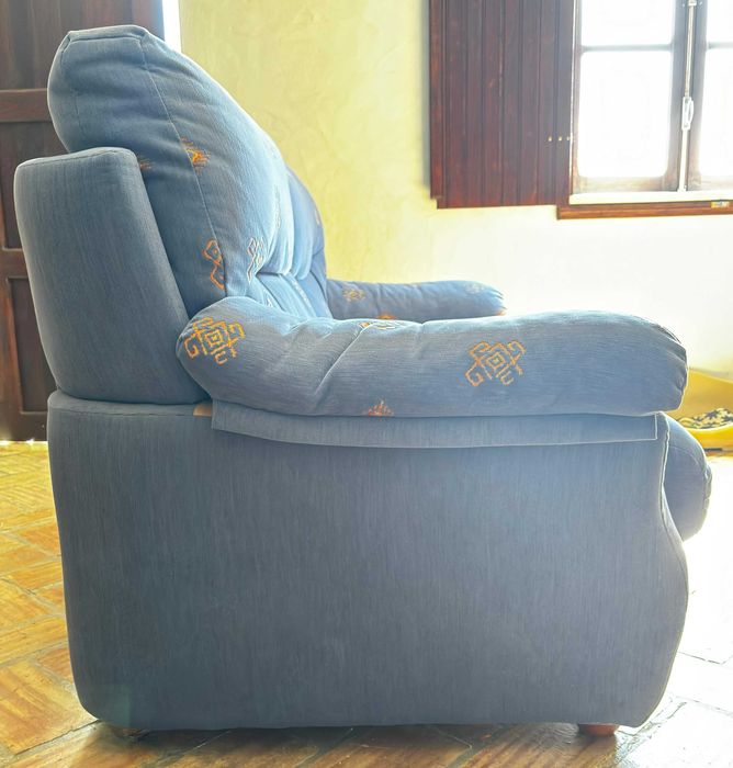 sofá de 2 lugares impecável