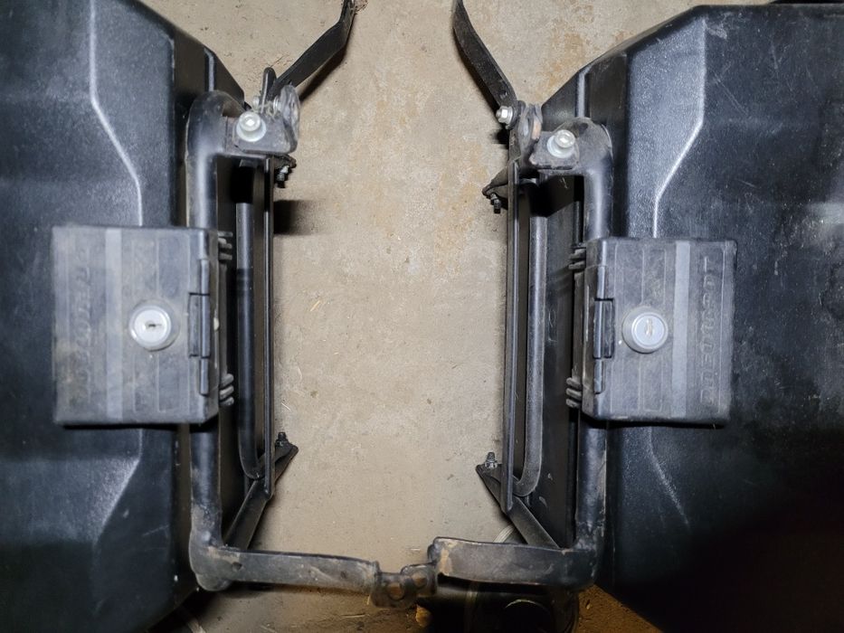 Kufry Pneumant 32L MZ ETZ 150/250/251 Simson S51