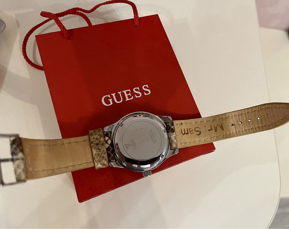 Guess наручные часы