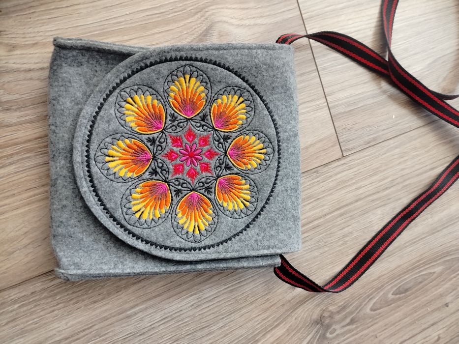 Torebka z filcu POLSKI PRODUKT