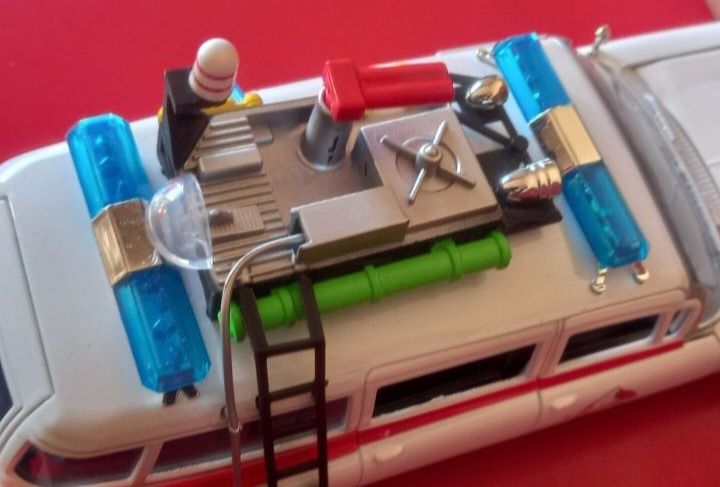 Ghostbusters escala 1:24 (da luz)