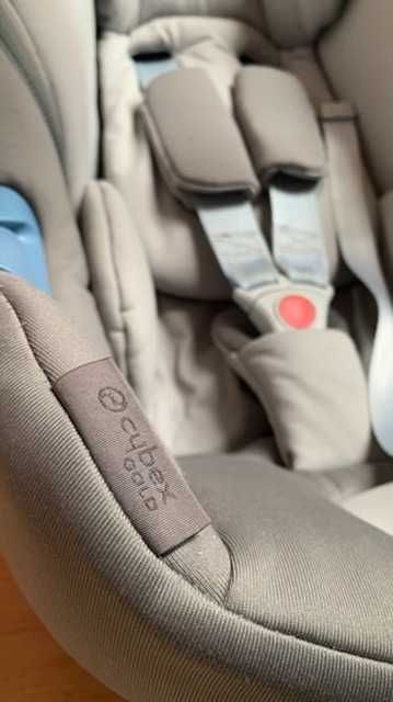 Cybex Aton M fotelik samochodowy - nosidełko + adaptery Bebetto