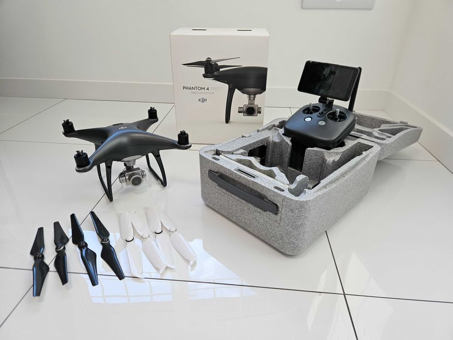 DJI Phantom 4 Pro + Obsidian Edition