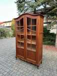 Biblioteka witrynka ludwikowska  Ludwik XV giete nóżki