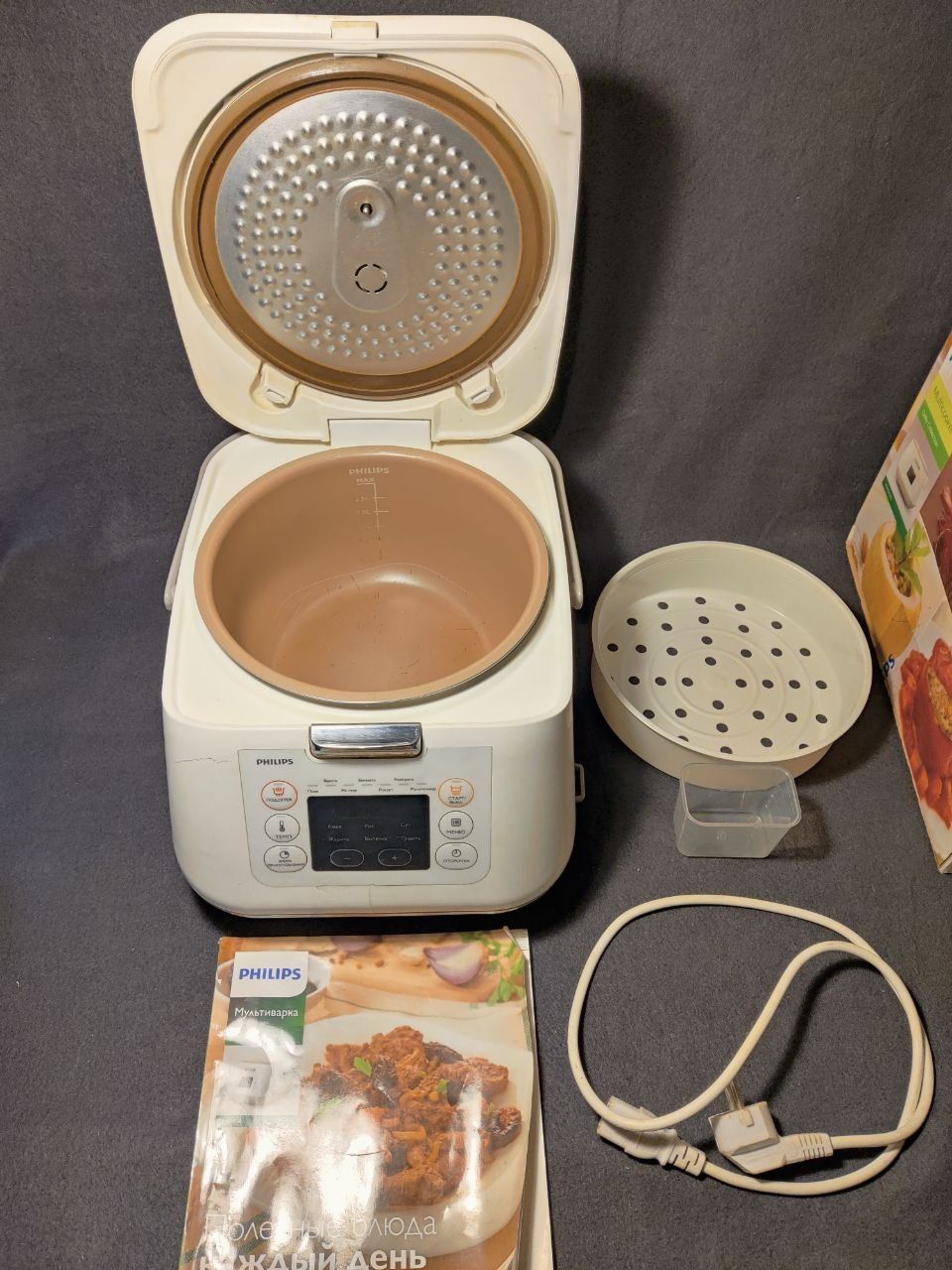 Мультиварка Philips HD4726/03