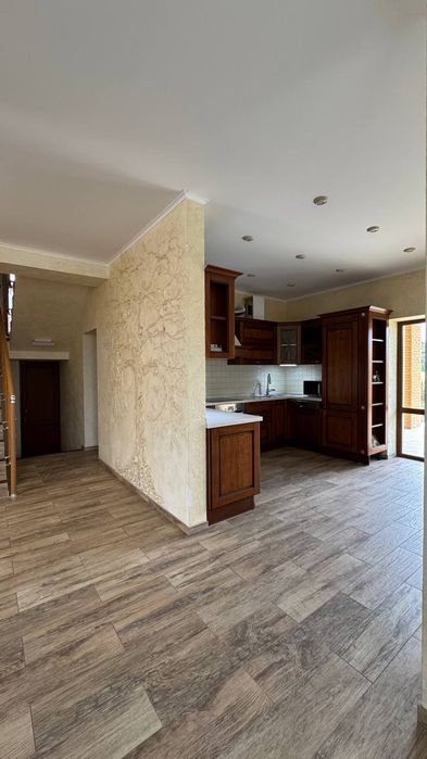 Маєток в Канадській деревні. Гостомель Канадська деревня!