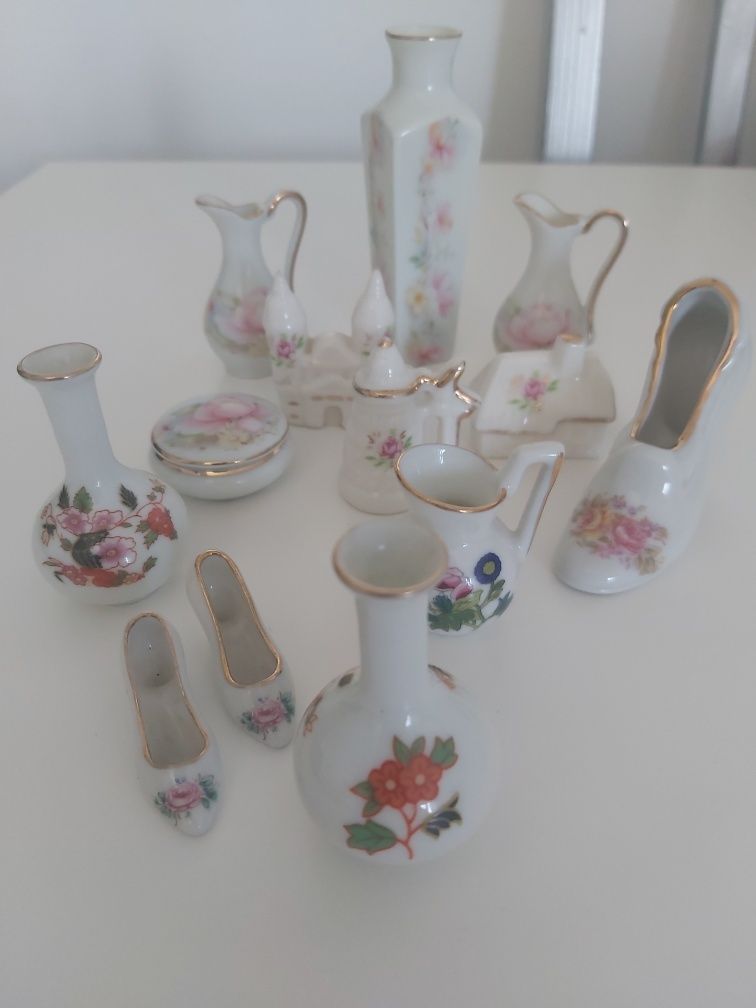 Conjunto de miniaturas em Porcelana