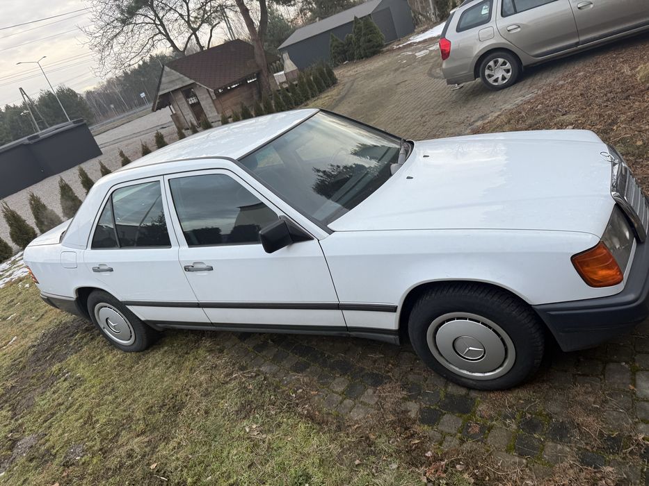 Mercedes w124 4x4 4MATiC 3.0 bezyna 1 wlasciciel pelna historia Aso
