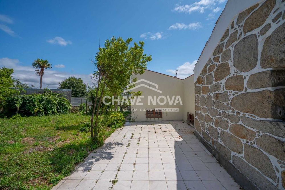 Moradia Isolada V2+1 c/ Terraço em Pedroso