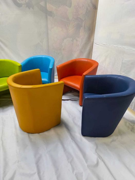 Skórzane fotele w różnych kolorach