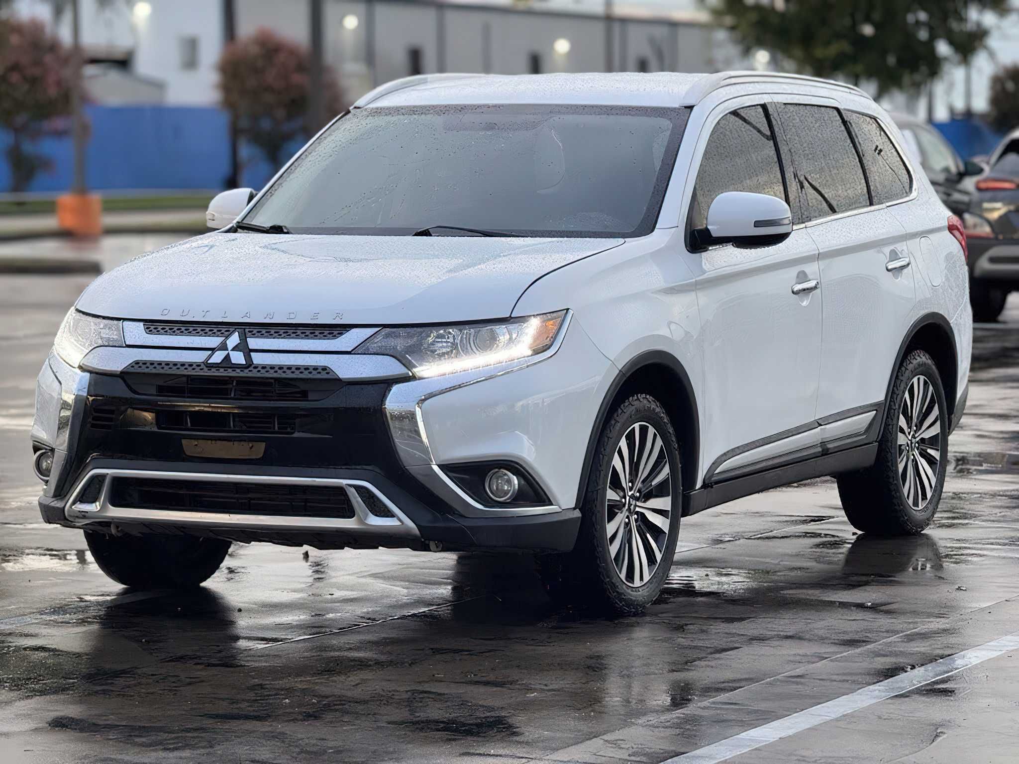 Mitsubishi Outlander Se 2019