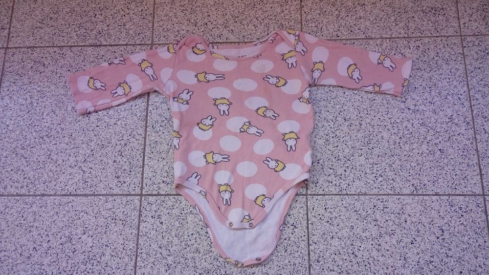 Diversas peças de roupa menina bebé 12-18 meses