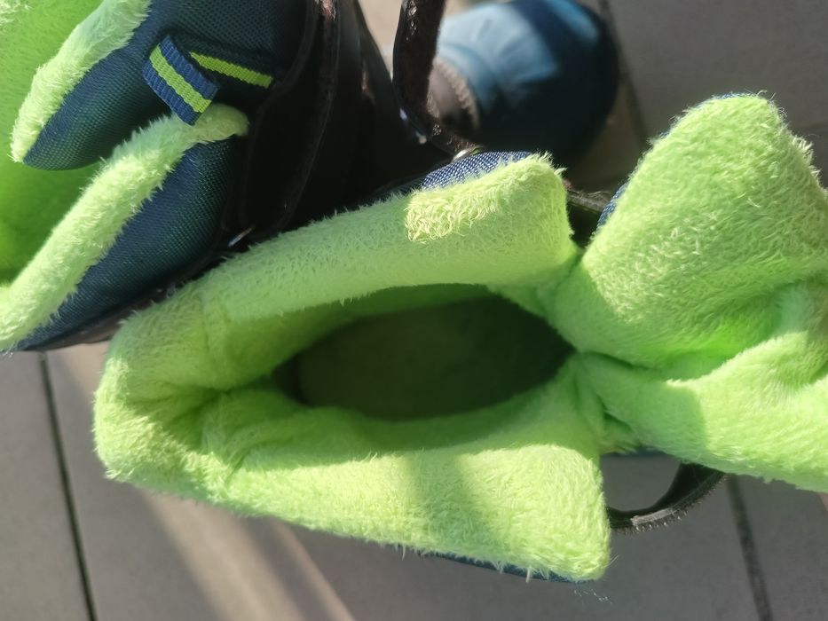 Buty zimowe nowe 34