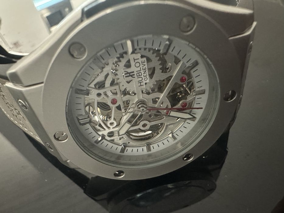 Relogio Hublot 42mm  Ceramica