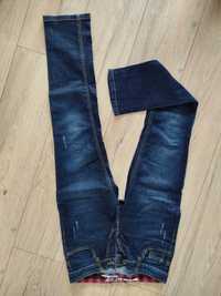 spodnie jeansowe granatowe w rozmiarze 158 cm