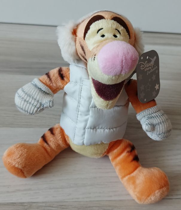 Disney Store Kubuś Puchatek Tygrysek zimowy Maskotka Pastel Winter Ski