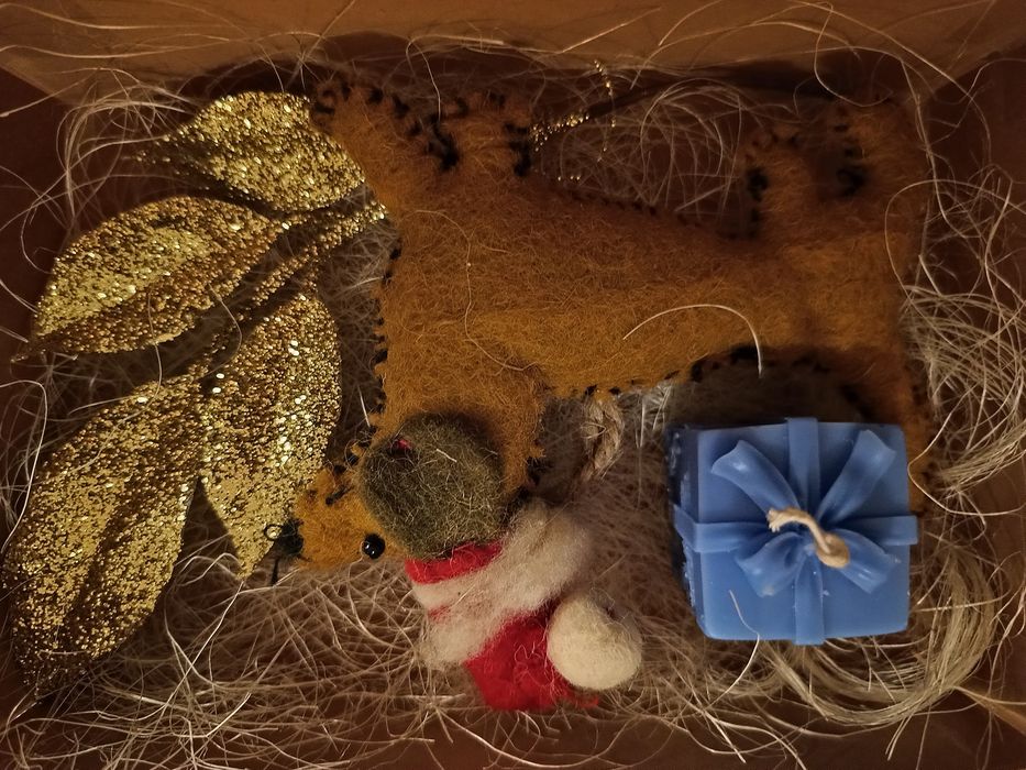 Zestaw prezentowy świąteczny zawieszka i świeca