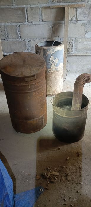 Piec na trociny.Trociniak.rury.