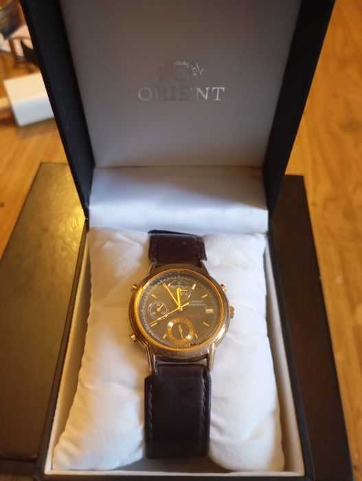 Relógio Orient Cronógrafo Dourado Quartzo Vintage (Com Sinais de Uso)