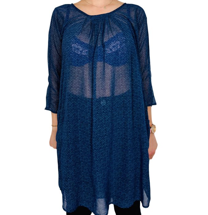 Niebieska zwiewna tunika z półprzezroczystego materiału