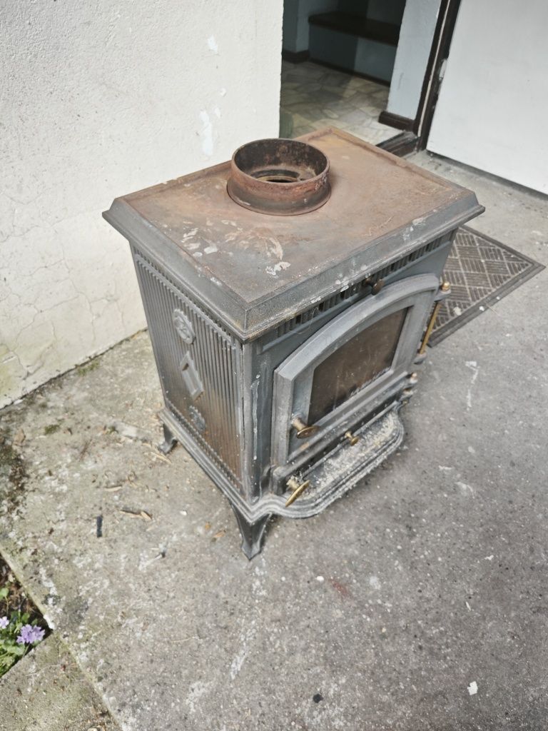 Koza, piec wolnostojący, kominek