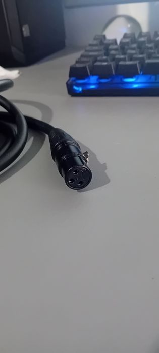 Cabo Speakon Male/XLR Fermale 5 metros