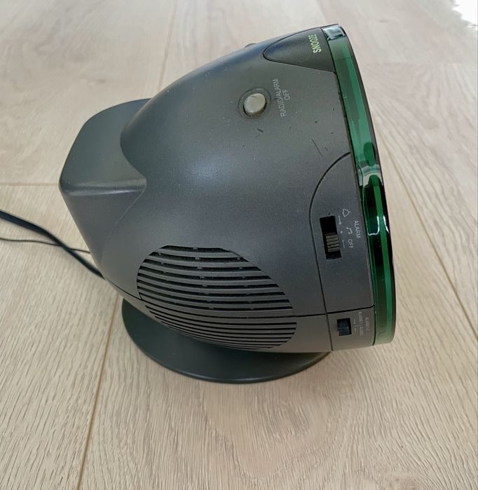 Rádio Grundig Sonoclock 186