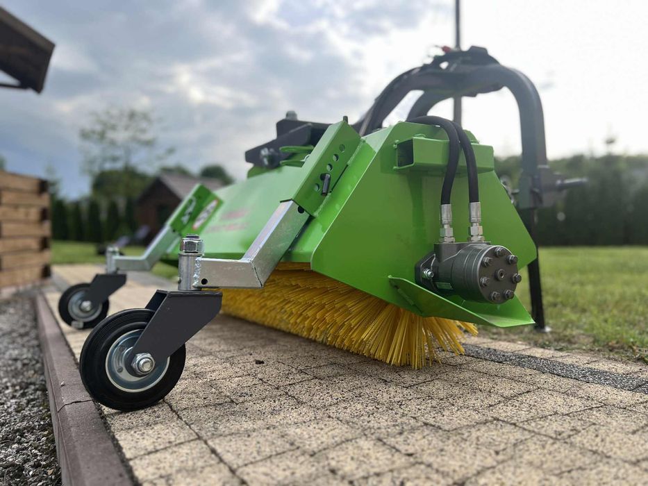 Zamiatarka do ciągnika na tuz/ wózka widłowego/ euroramkę transport