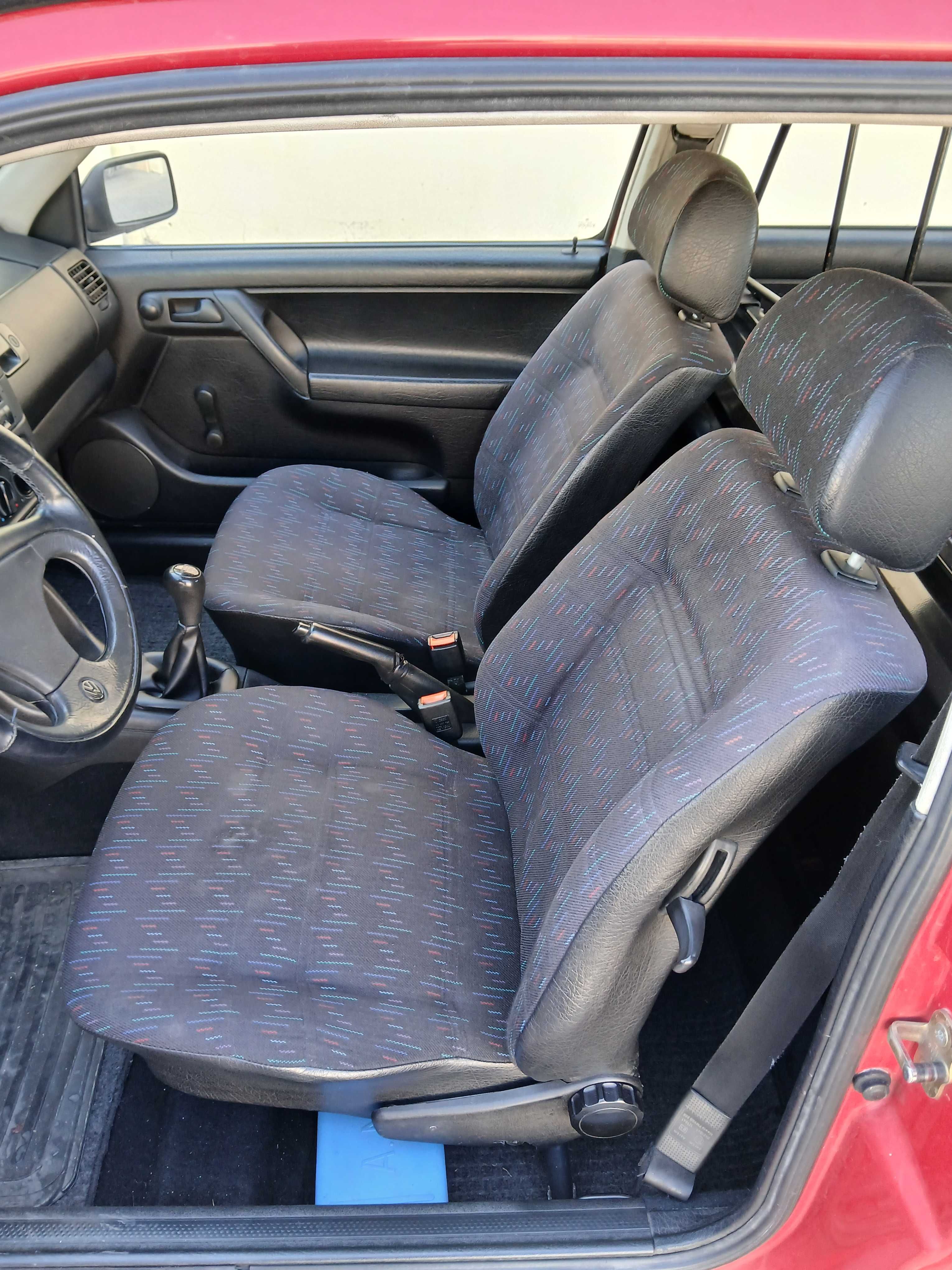 VW Golf 2 lugares