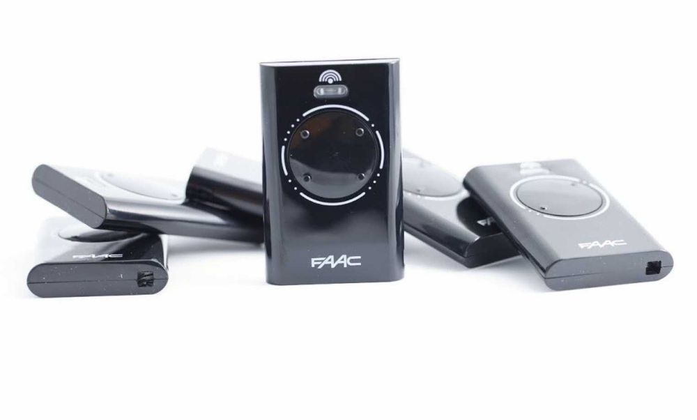 Пульт FAAC XT2 868 SLH LR для воріт шлагбаума брелок ворот ключ XT4
