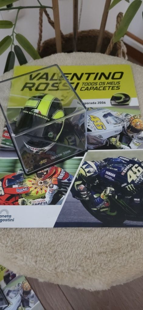 Miniatura Capacete Rossi temporada 2006