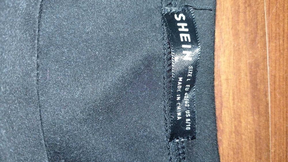 Чорна футболка Shein Halloween посмішка  хеловін рок стиль rock