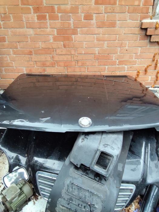 Капот BMW е36     капоти BMW різні