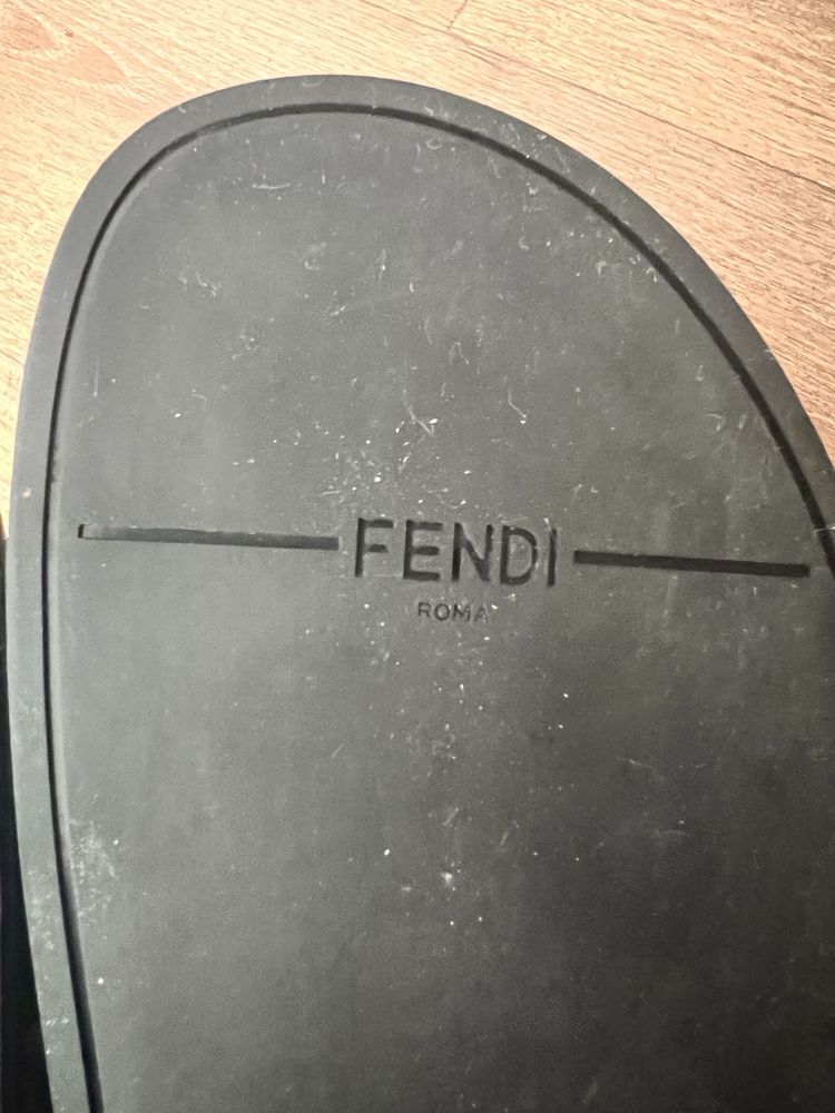 Шлепанцы Fendi , сандали,босоножки,