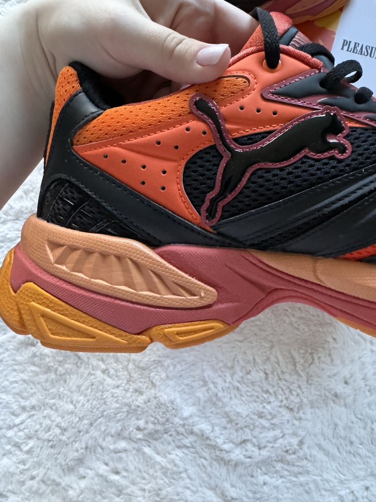 Кросівки Puma Velophasis Layers PLEASURES