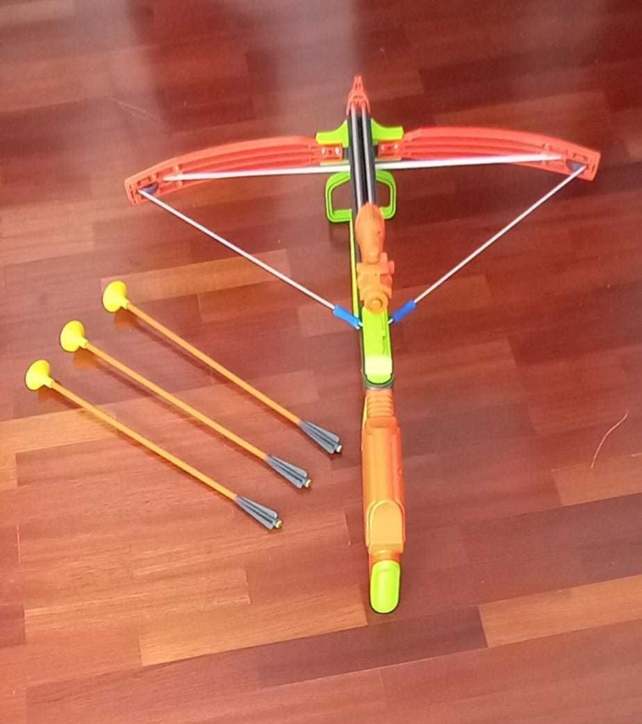 Besta brinquedo sem alvo